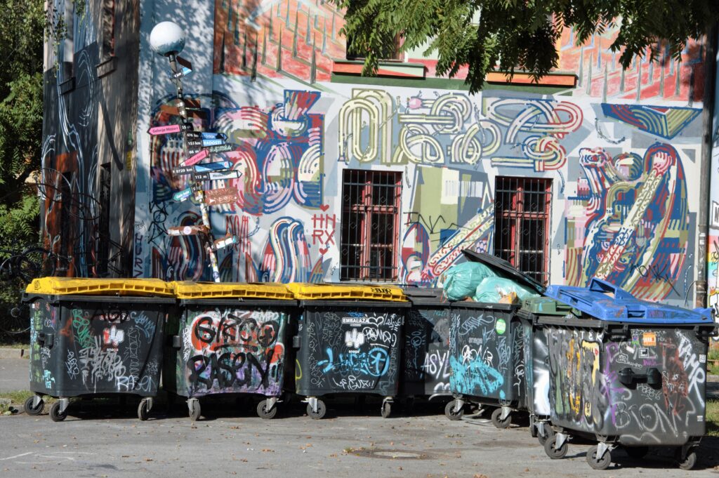 Quartiere Metelkova, Lubiana streetart, graffiti