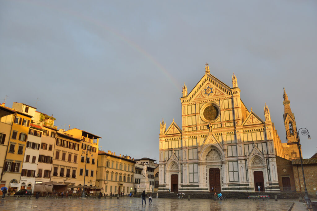 Arcobaleno sulla basilica di Santa Croce arcobaleno, santa croce, chiesa, tramonto