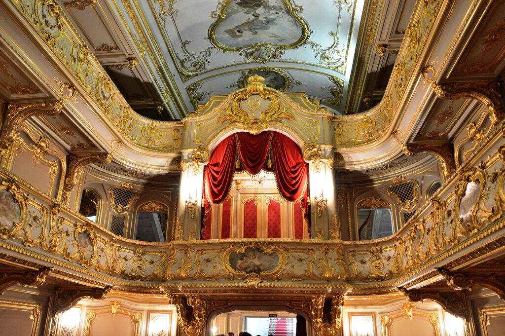 Teatro all'interno del Palazzo Yusupov teatro, palazzo, palchi
