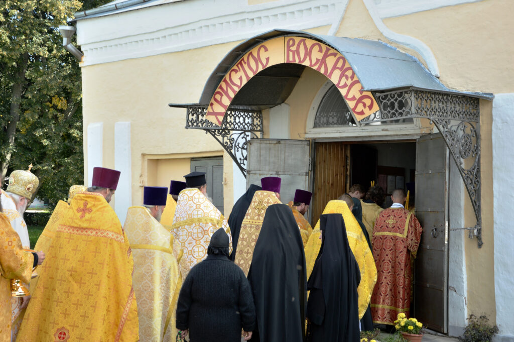 Sacerdoti ortodossi processione, sacerdoti, vesti