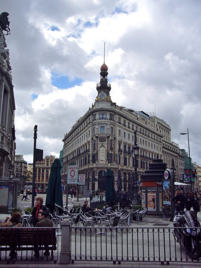 Gran Via via, palazzo