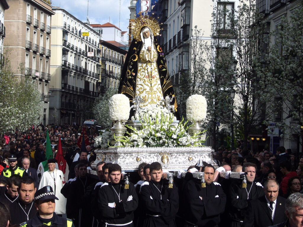 Processione del venerdì santo processione, madonna