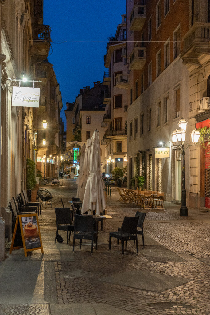via dei Mercanti di sera