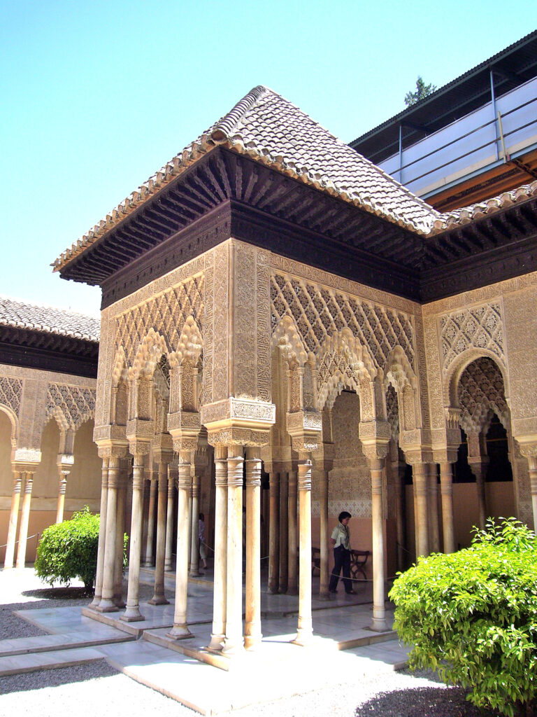 Porticato dell'Alhambra storia, alhambra, spagna, stile islamico, architettura