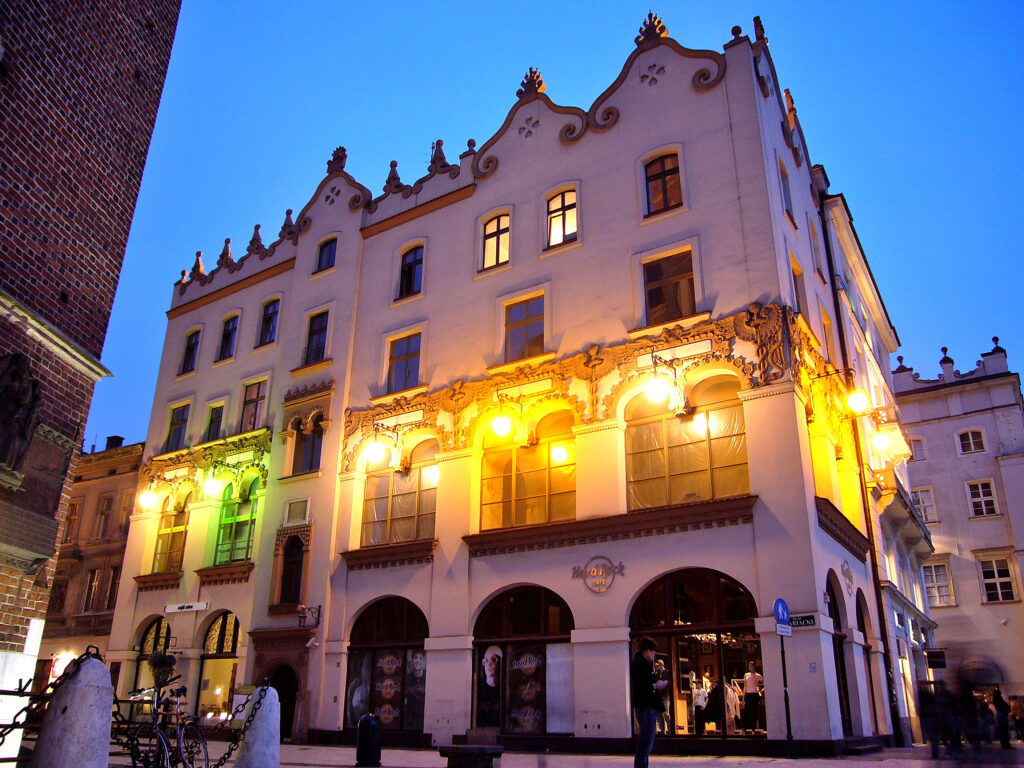 La città vecchia (Stare Miasto) cracovia, hard rock cafè, sera