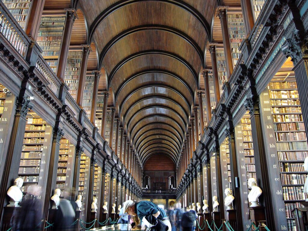 Biblioteca del Trinity College biblioteca, libri, college, dublino